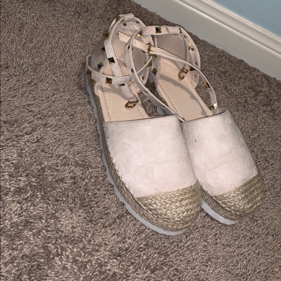 Shoes - Picture 3 of 3